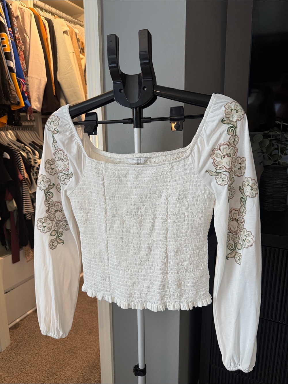 Women's White Smocked Long-Sleeve Top with Floral Embroidery
